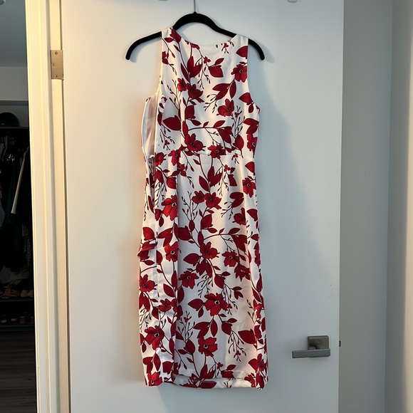 Dress - Picture 3 of 5